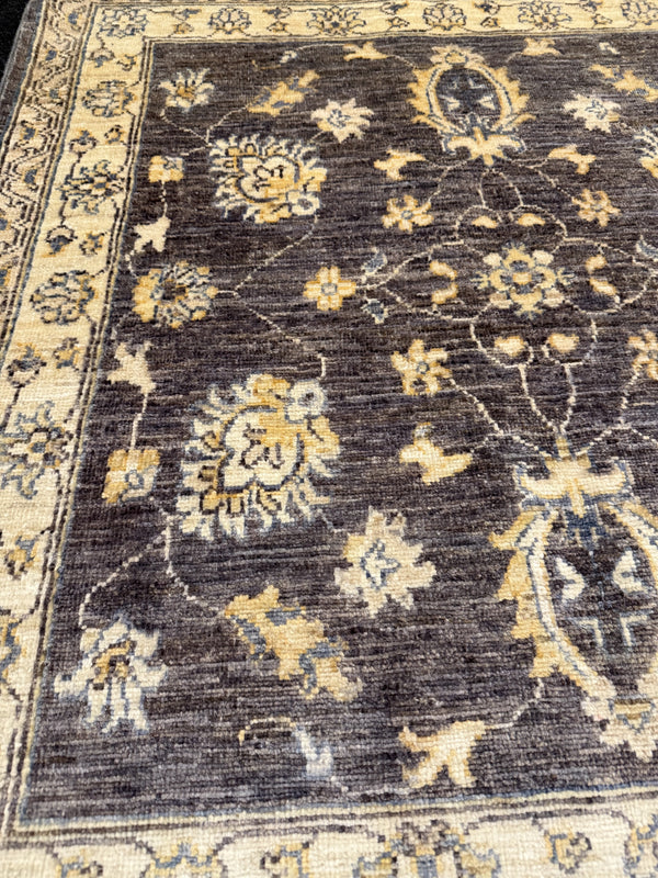 Fine Ziegler Handknuten Matta  — 121 × 108 cm