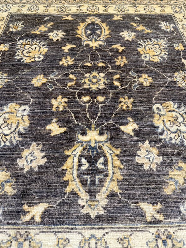 Fine Ziegler Handknuten Matta  — 121 × 108 cm