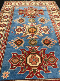 Handknuten Kazak‑matta — 123 × 81 cm