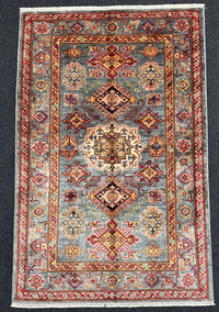 Handknuten fine Kazak‑matta — 156×100 cm