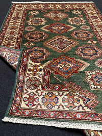 Handknuten fine Kazak‑matta — 153×104 cm