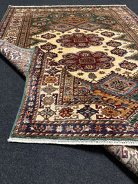 Handknuten fine Kazak‑matta — 200 ×151 cm