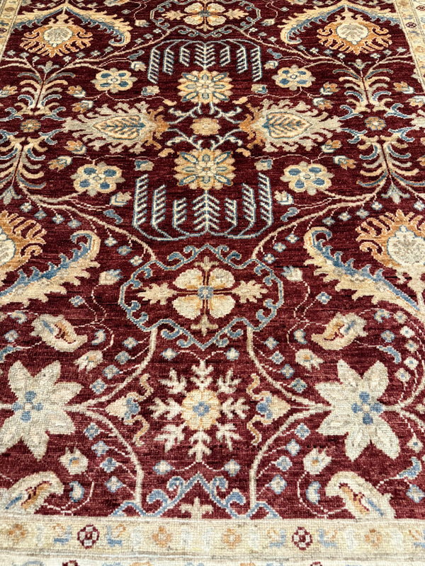 Fine Ziegler Handknuten Matta  — 202 × 154 cm