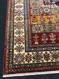 Handknuten fine Kazak‑matta — 204 ×152 cm