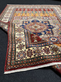 Handknuten fine Kazak‑matta — 204 ×152 cm