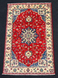 Handknuten Kazak‑matta — 190 × 123 cm