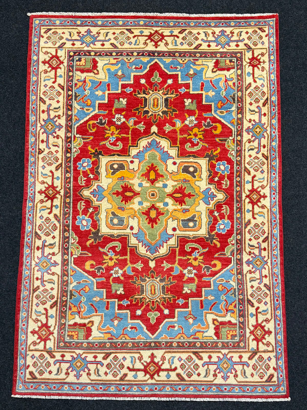 Handknuten Kazak‑matta — 180 × 120 cm