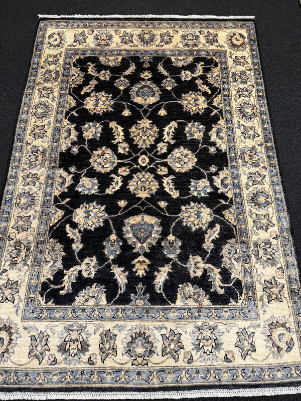 Fine Ziegler Handknuten Matta  — 182 × 123 cm