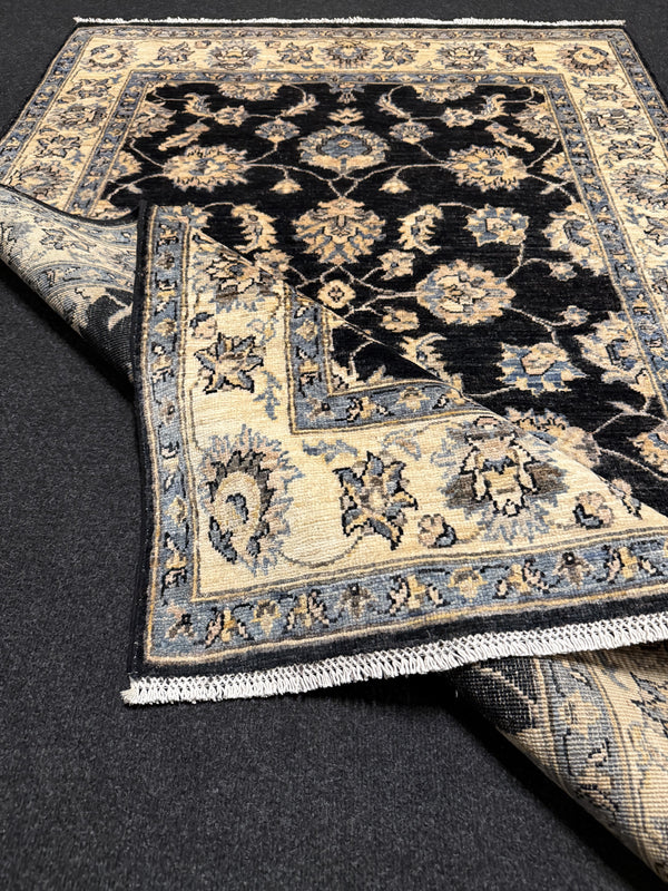 Fine Ziegler Handknuten Matta  — 182 × 123 cm