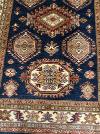 Handknuten fine Kazak‑matta — 161 ×123 cm