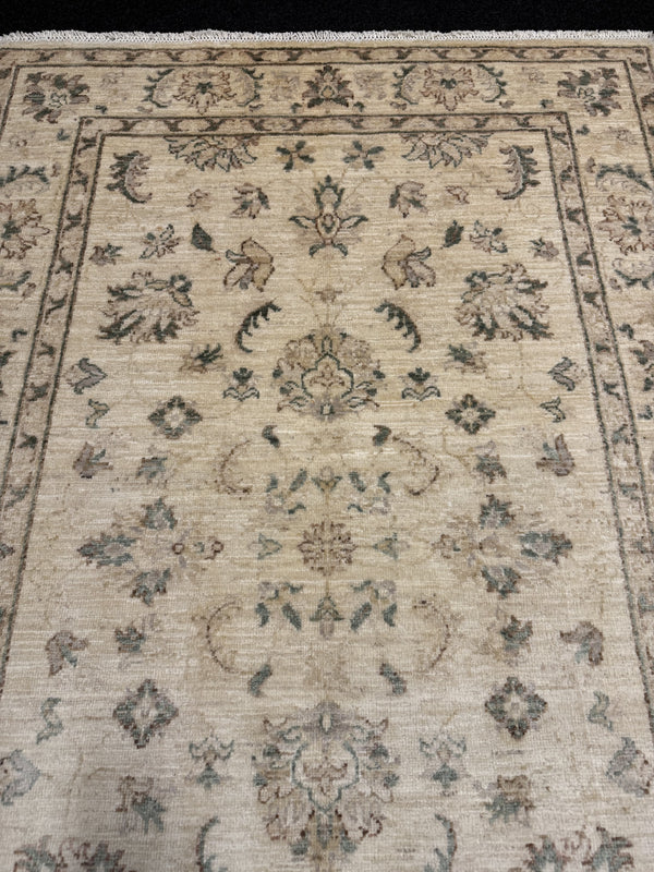 Fine Ziegler Handknuten Matta  — 187 × 122 cm