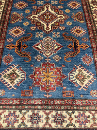 Handknuten fine Kazak‑matta — 184 ×124 cm