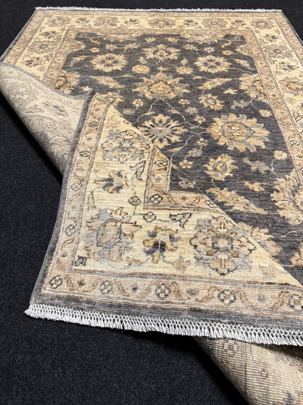 Fine Ziegler Handknuten Matta  — 180 × 124 cm