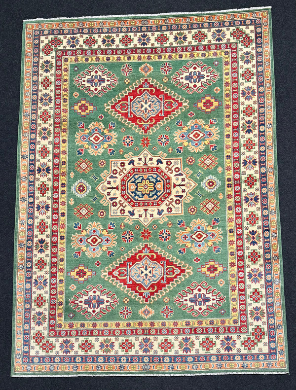 Handknuten Kazak‑matta — 240 × 169 cm