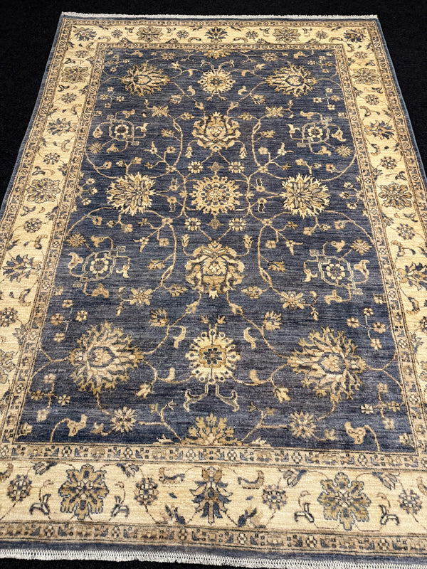 Fine Ziegler Handknuten Matta  — 240 × 168 cm