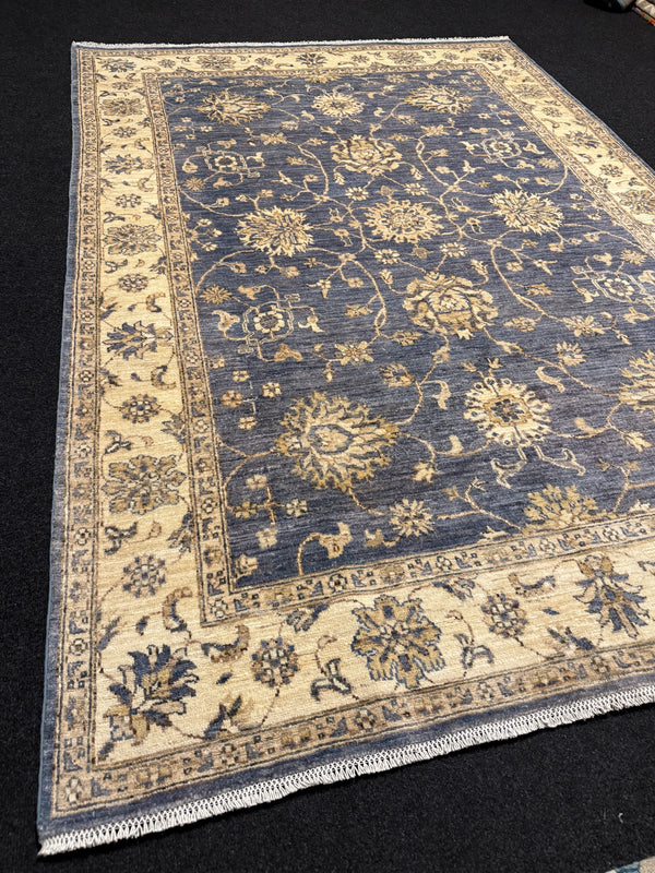 Fine Ziegler Handknuten Matta  — 240 × 168 cm