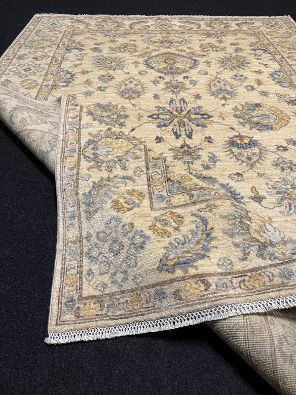 Fine Ziegler Handknuten Matta  — 237 × 172 cm