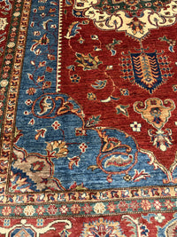 Handknuten fine Kazak‑matta — 268 ×183 cm