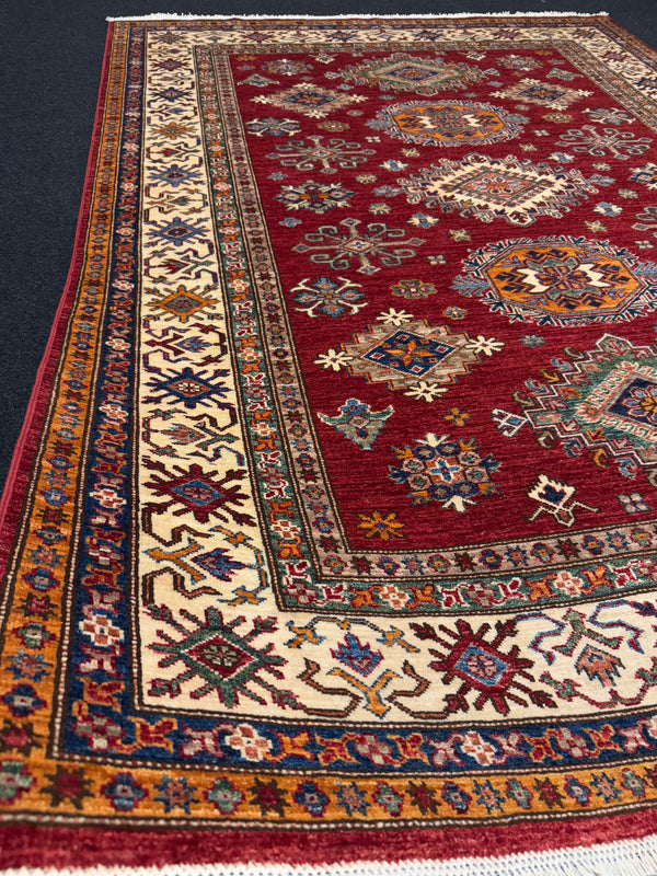 Handknuten fine Kazak‑matta — 238×175 cm