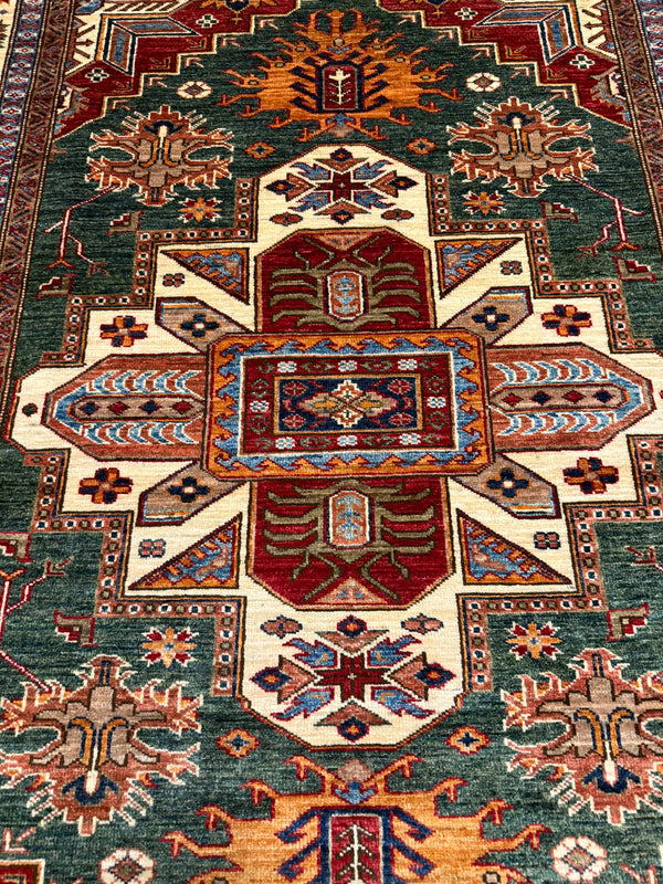 Handknuten fine Kazak‑matta — 186×154 cm