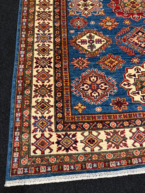 Handknuten fine Kazak‑matta — 199×150 cm