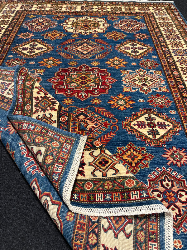 Handknuten fine Kazak‑matta — 199×150 cm