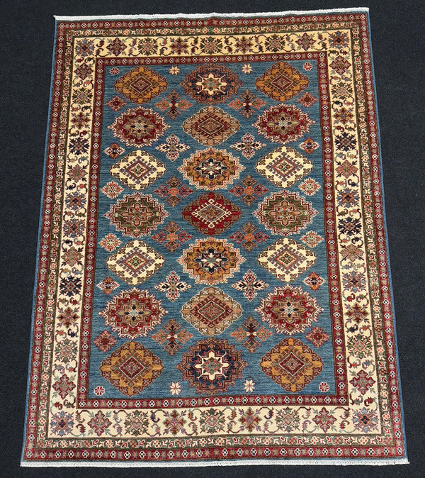 Handknuten fine Kazak‑matta — 246×180 cm