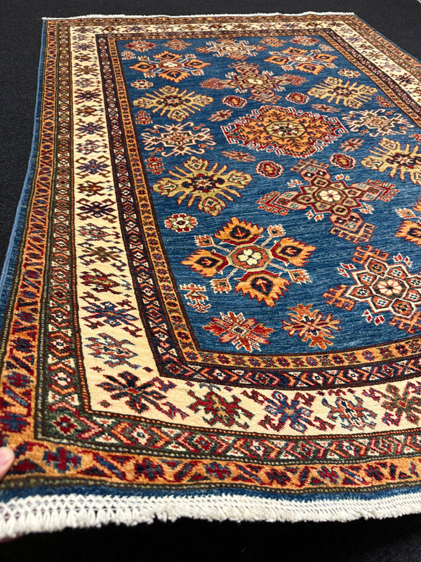 Handknuten fine Kazak‑matta — 205×152 cm