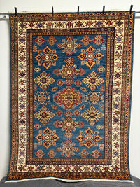 Handknuten fine Kazak‑matta — 205×152 cm