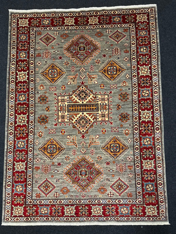 Handknuten fine Kazak‑matta  — 203×148 cm