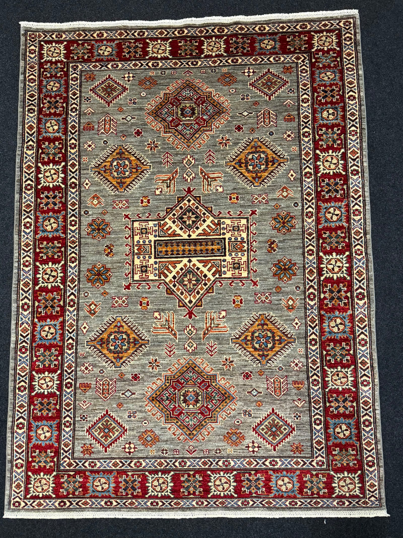 Handknuten fine Kazak‑matta  — 203×148 cm
