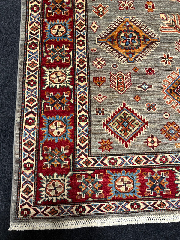 Handknuten fine Kazak‑matta  — 203×148 cm